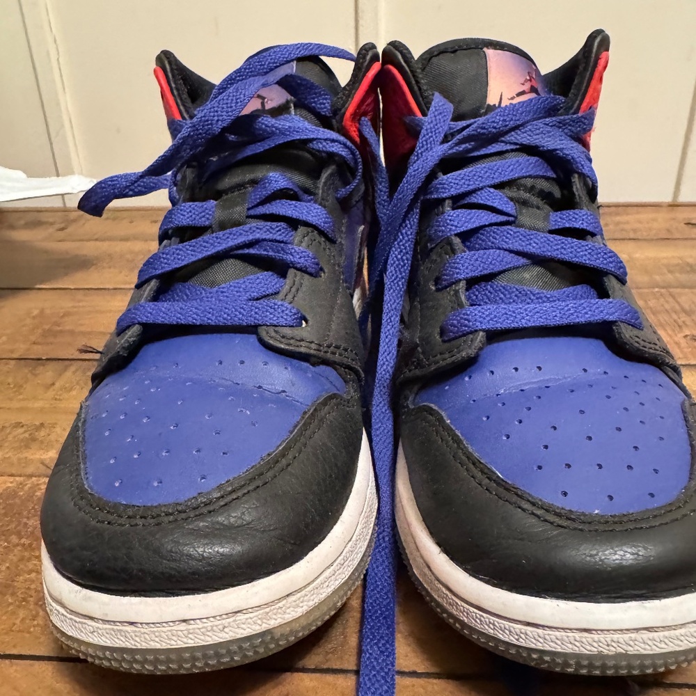 Nike Kids Sneakers in Blue, Black, Red